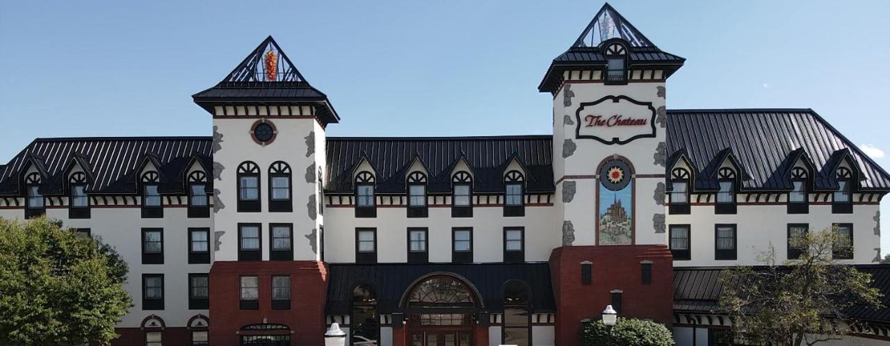 The Chateau Bloomington Hotel And Conference Center Exterior photo